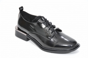 Półbuty Karino 3882 Czarne lakier